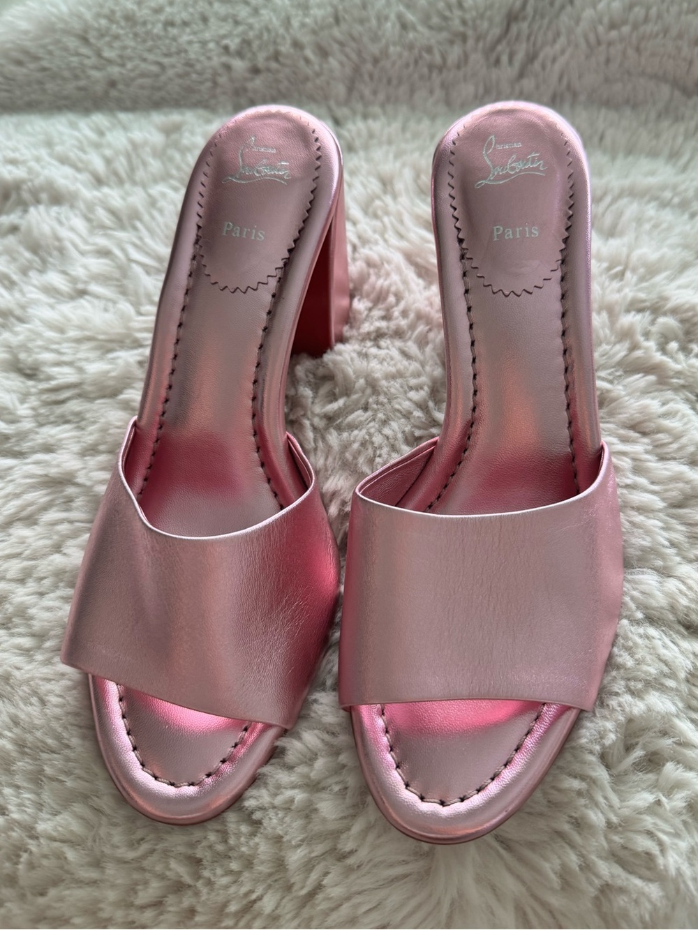 NWOT Christian Louboutin Jane Laminata slide sandals